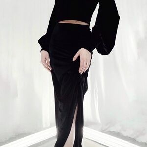 Nuit double cinch velvet skirt M